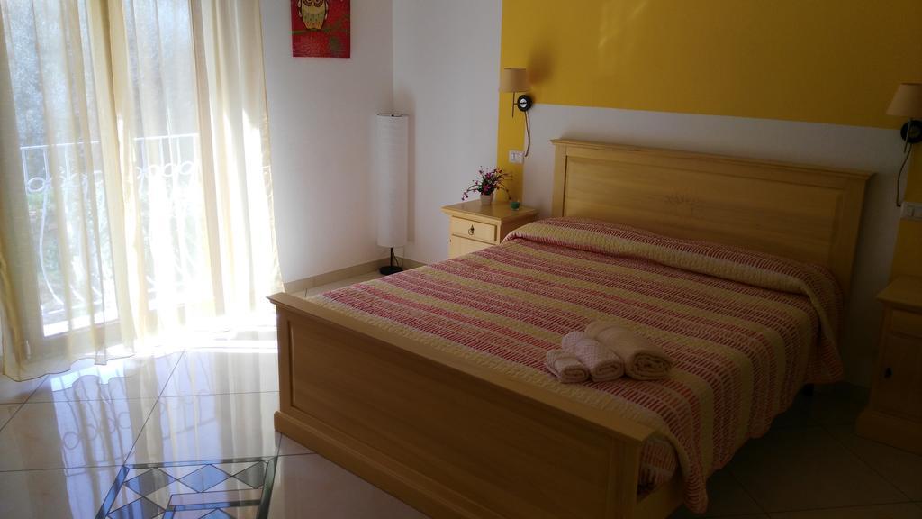 B&B Sa Zodia Guest House Bitti Zewnętrze zdjęcie